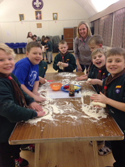 Making pizzas Winter '15